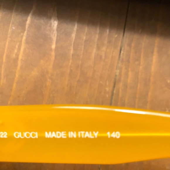Authentic Vintage Gucci Sunglasses GG2400 - Orange - Picture 8 of 12